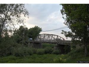 Most w Trzebownisku na rzece Wisłok przed przebudową Most w Trzebownisku na rzece Wisłok przed przebudową