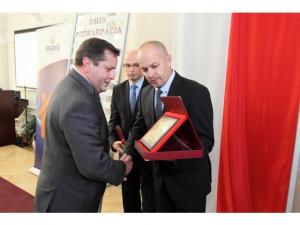 Gmina Trzebownisko na I miejscu w Złotej Setce Gmin Podkarpacia 2014 Gmina Trzebownisko na I miejscu w Złotej Setce Gmin Podkarpacia 2014