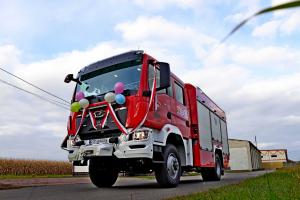 12..s..  Przek. Wozu OSPŁąka.2021.foto-JWBłażej.IMG_3990a